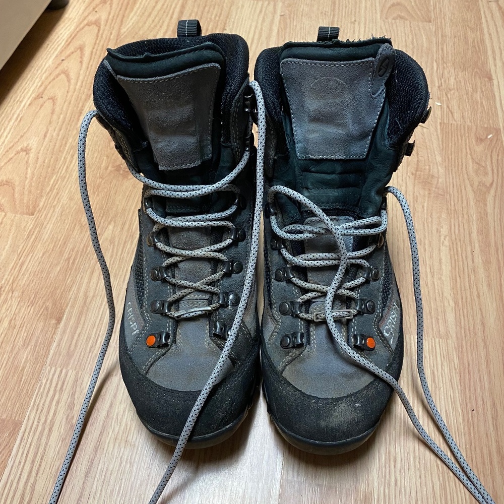 Crispi Womens boots Size 8.5